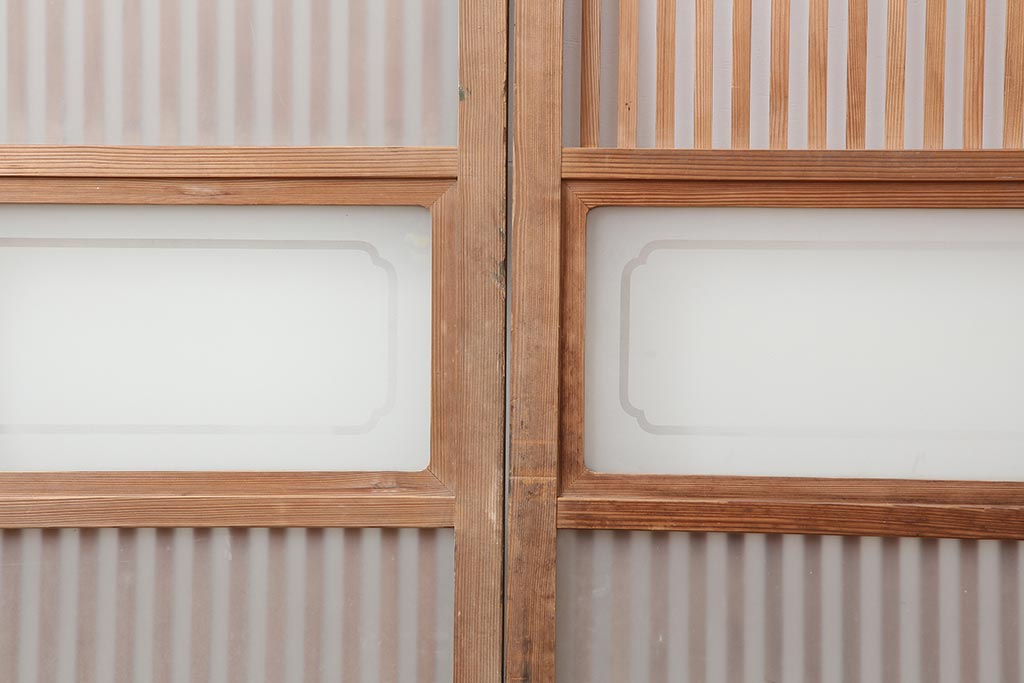 アンティーク建具　幅広サイズ　ガラス入り　和の風情漂う格子戸2枚セット(ガラス戸、建具、引き戸)(R-044143)