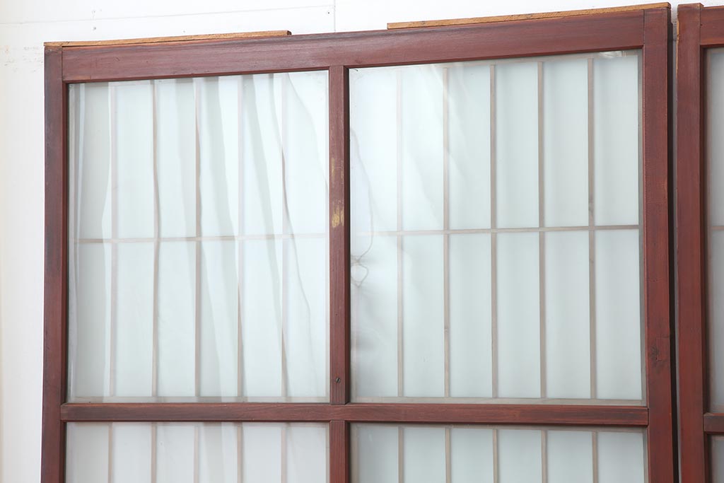 アンティーク建具　大正昭和初期　大正ロマン　赤褐色の木肌が美しいガラス戸4枚セット(引き戸、建具)(R-044152)