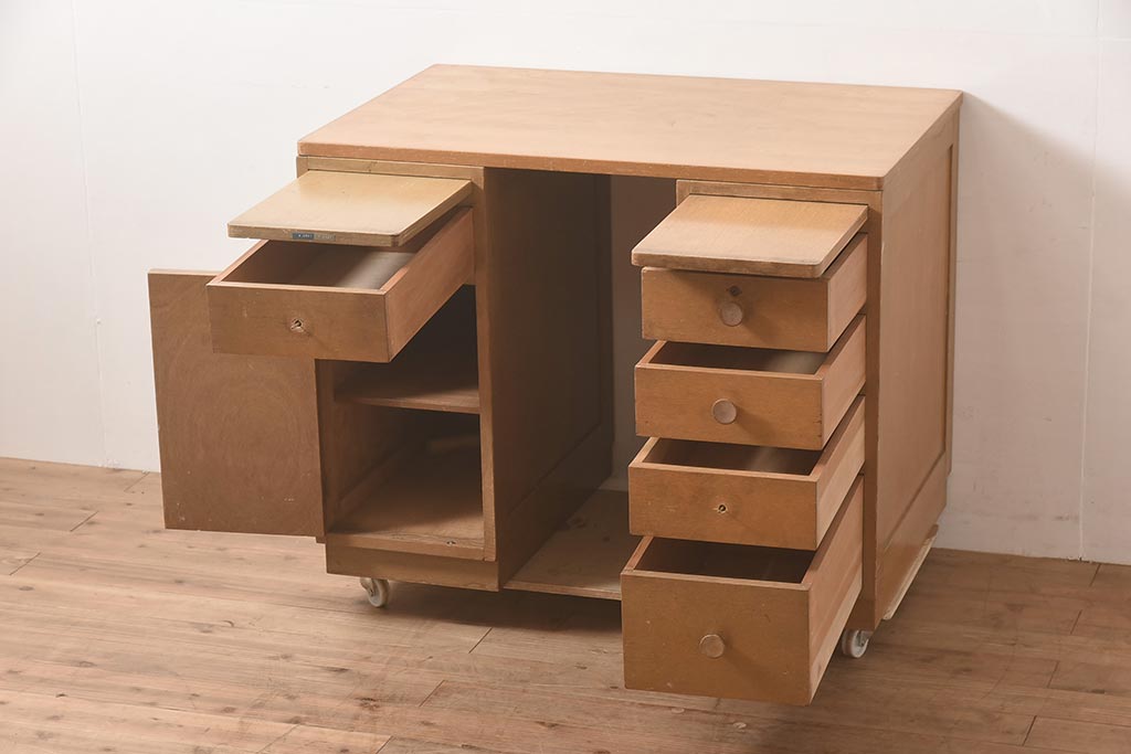 レトロ家具 昭和レトロ 昭和中期 様々な使い方ができるレトロ