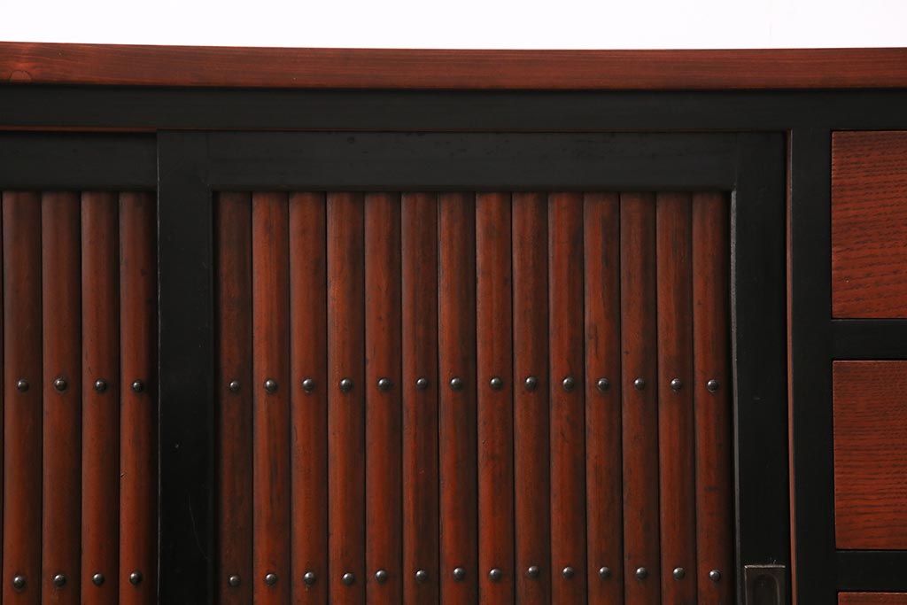 ラフジュ工房オリジナル　古建具リメイク　粋なコントラストが目を引く引き出し付きローボード(収納棚、戸棚、テレビ台、テレビボード)(R-044312)