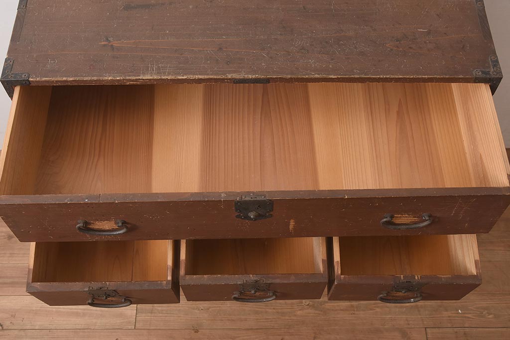 アンティーク家具　明治期　杉材　味のある風合いが魅力の和タンス(衣装箪笥、引き出し)(R-044351)