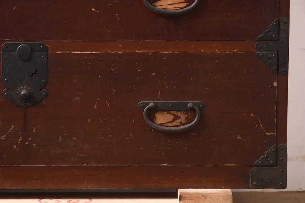 アンティーク家具　明治期　ヒノキ材　赤みがかった色合いが趣のある重ね箪笥(和箪笥、衣装箪笥、引き出し、チェスト)(R-044352)