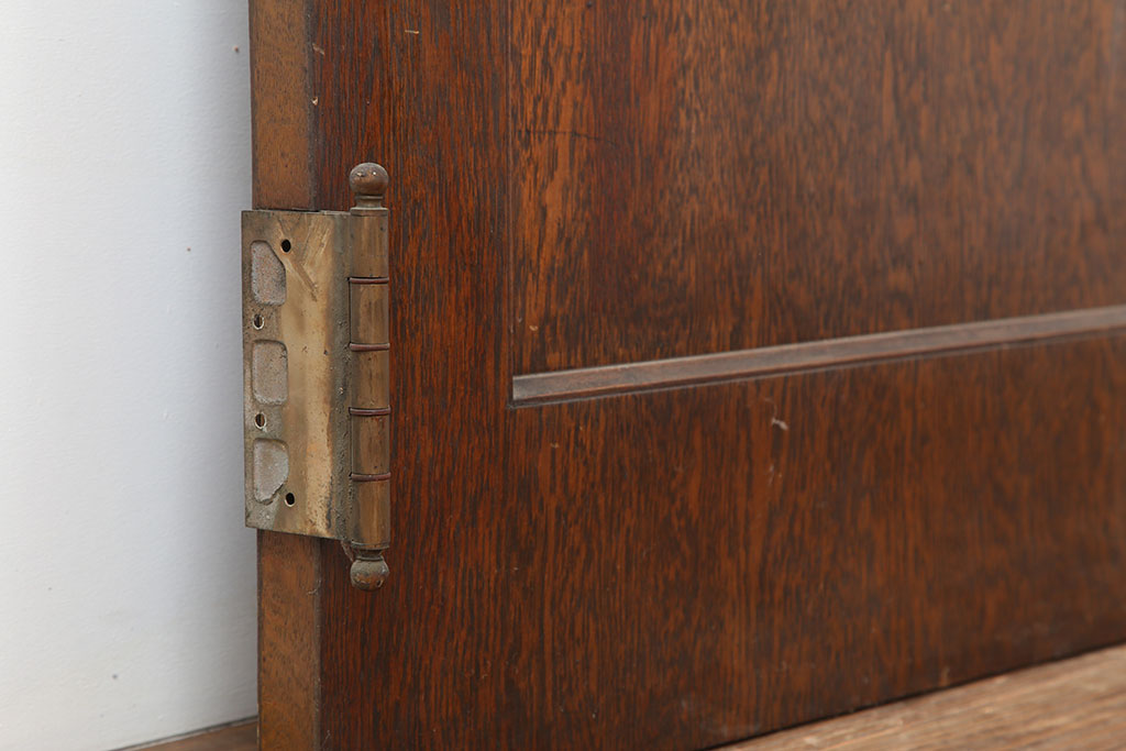 アンティーク建具　昭和初期　突き板仕上げ　独特な木目が目を引く木製ドア(木製扉)(R-044366)