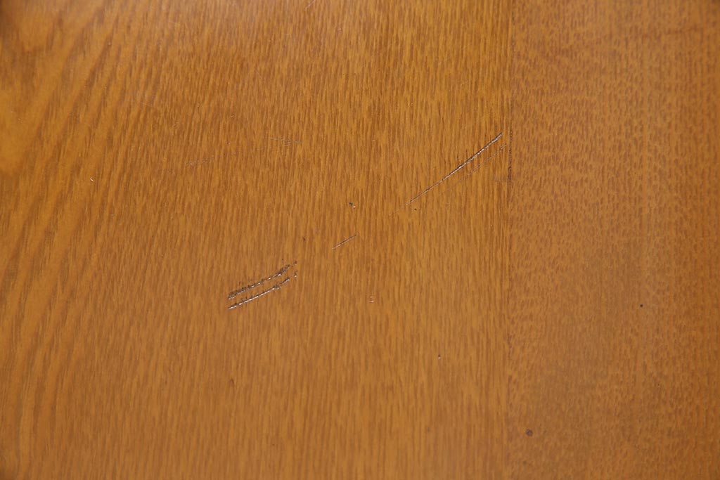 ビンテージ家具　昭和中期　タモ材　珍しいデザインのレトロな丸ちゃぶ台(座卓、折り畳みテーブル)(R-044376)