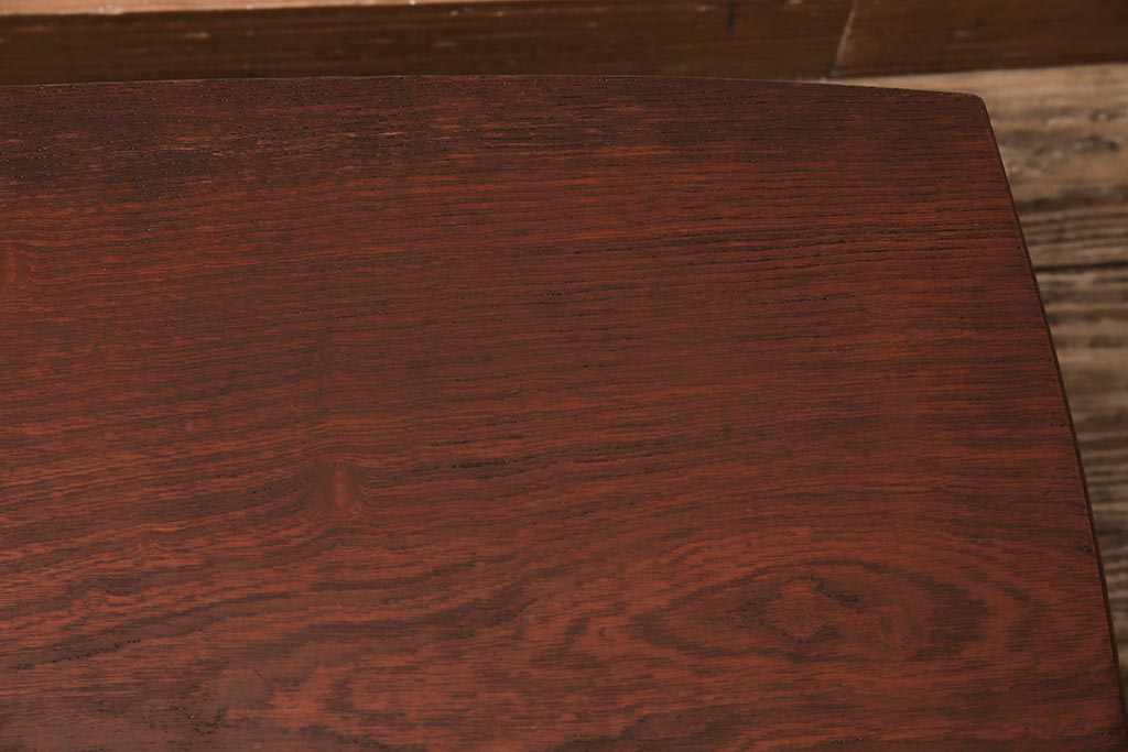 アンティーク家具　大正期　上手物!　総ケヤキ材　天板一枚板　挽き物脚が優美な印象の座卓(ちゃぶ台、ローテーブル、センターテーブル)(R-044379)