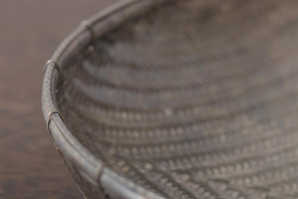 古い金属製　網代籠(ザル)　茶道具(箱付き)(R-044413)