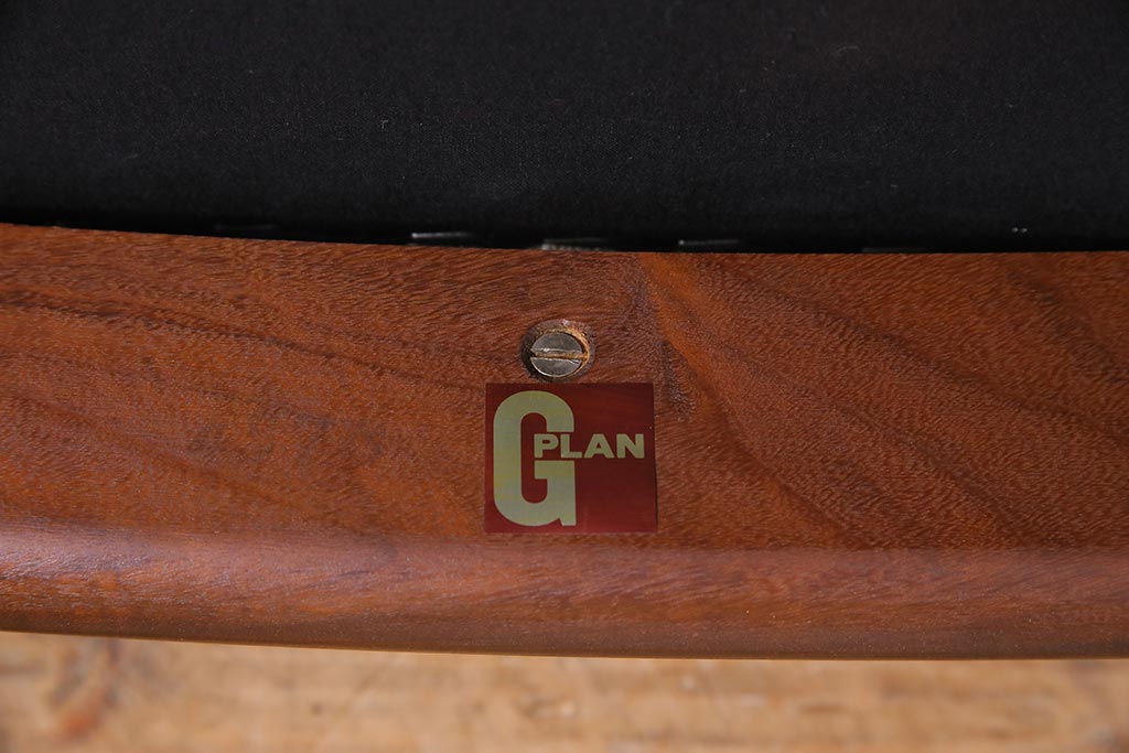 ヴィンテージ家具　北欧ビンテージ　G-PLAN(ジープラン)　チーク材　スタイリッシュなフォルムが魅力的なダイニングチェア(椅子、ラダーバックチェア)(R-044524)