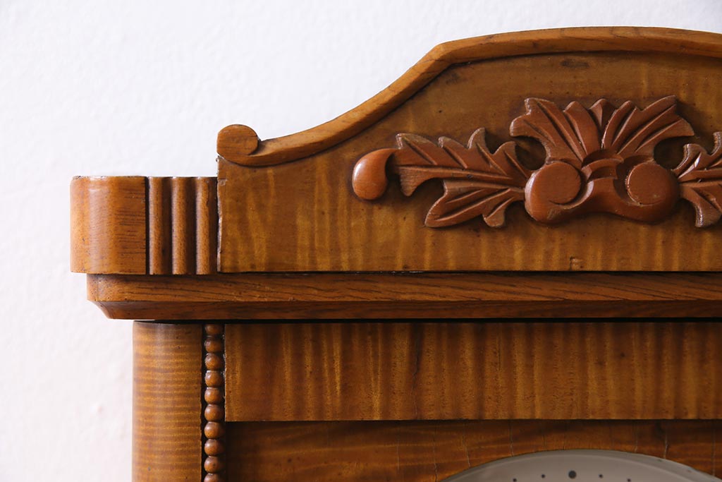 アンティーク雑貨　Meiji(明治時計社)　細かな彫りが美しいレトロな振り子時計(柱時計、掛け時計、ボンボン時計)(R-044551)