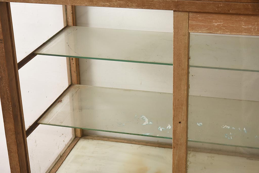 アンティーク家具 昭和中期 ナラ材 引き出し付きのレトロなガラス