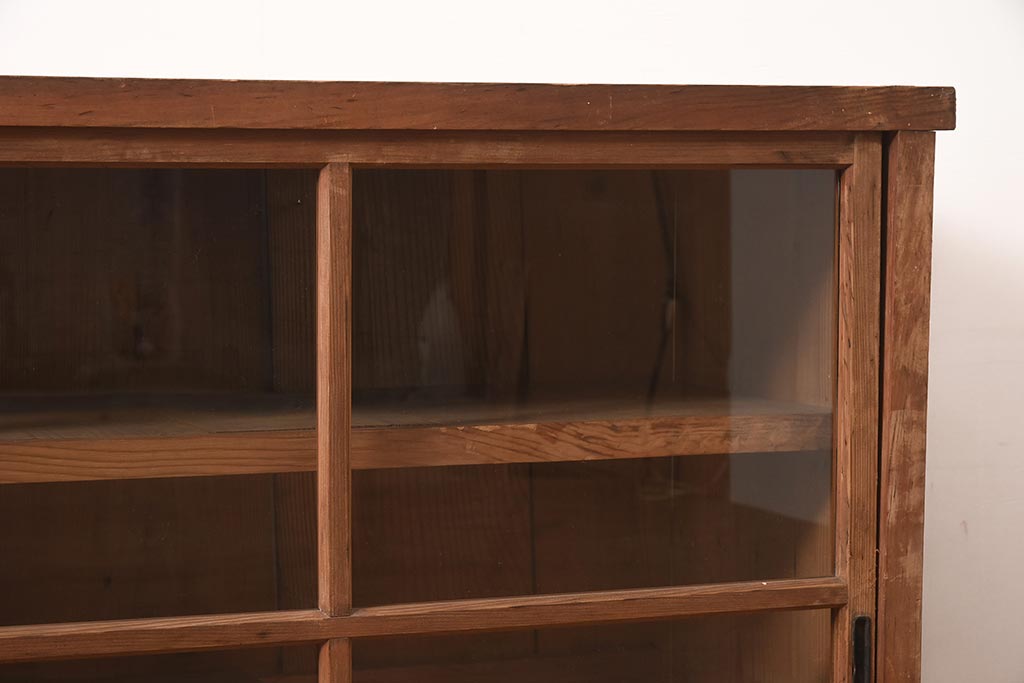 アンティーク家具　大正昭和初期　古い木の味わいが魅力的なガラス戸棚(収納棚、食器棚、本箱、キャビネット)(R-044559)