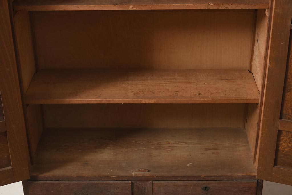 アンティーク家具　和製　大正ロマン　栓材　ダイヤガラス　透かし彫りの意匠がおしゃれな本箱(ブックケース、収納棚、飾り棚、キャビネット)(R-044601)