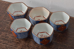 明治期　色絵　麒麟・獅子の図　特別感を演出する彩り豊かな蓋付き茶碗2点セット(蓋碗、和食器)(R-061893)