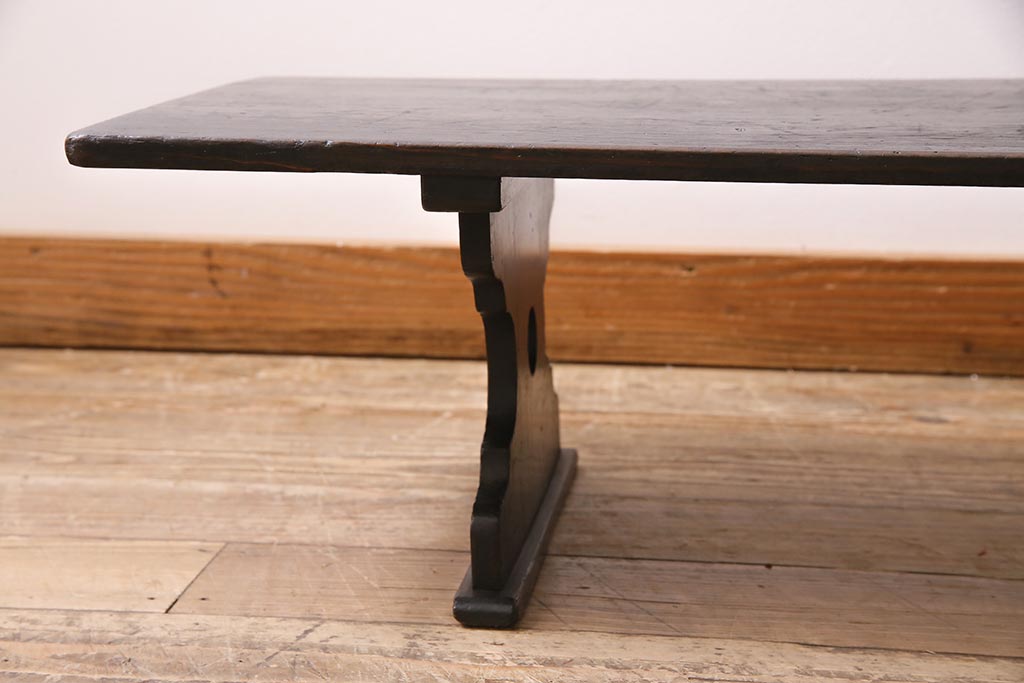 アンティーク家具　和製アンティーク　明治期　脚の意匠が印象的な文机(ローテーブル、座机)(R-044662)