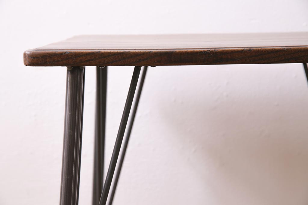 アンティーク家具　古材リメイク　欅(ケヤキ)材一枚板　鉄脚テーブル(サイドテーブル、カフェテーブル)(R-044681)