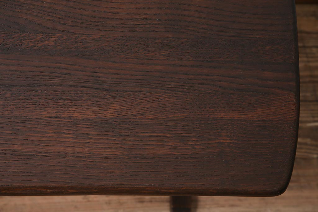 アンティーク家具　昭和中期　ナラ材　マガジンラック付きが嬉しいサイドテーブル(マガジン卓)(R-044721)