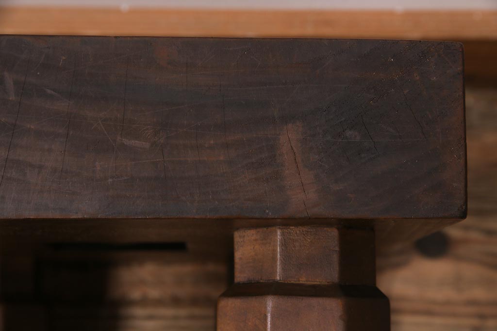 アンティーク雑貨　カツラ材　使い込まれた木の味わいを感じる将棋盤(花台、飾り台)(R-044756)