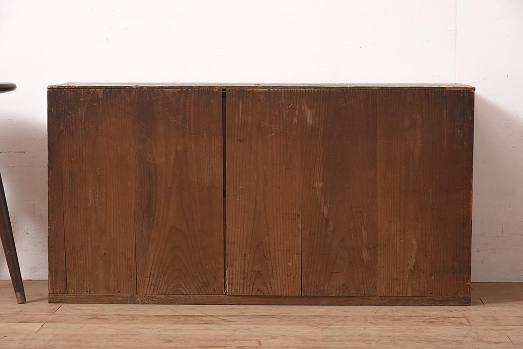 アンティーク家具　5杯　味のある杉材製のローチェスト(ローボード、引き出し)(R-044774)