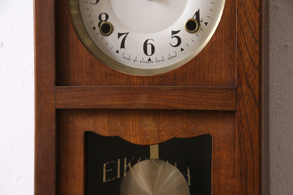 アンティーク時計　昭和初期　EIKOSHA(鶴巻時計店英工舎)　電池式　木の温もり感じる宮型掛時計(柱時計、振り子時計)(R-044817)