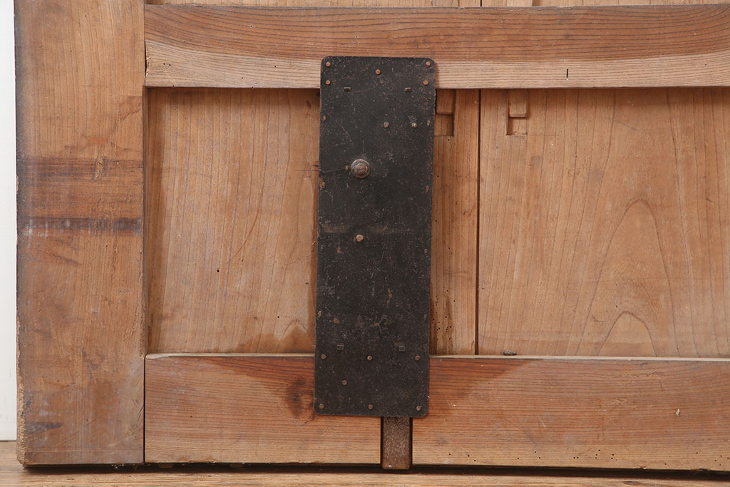 アンティーク建具　明治期　総ケヤキ材　テーブル加工にもおすすめの蔵戸(玄関戸、引き戸、建具)(R-044874)