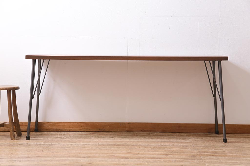 ビンテージ家具　和製　昭和中期　ヒノキ一枚板　古材を活かした鉄脚テーブル(作業台、アイアンテーブル、コンソールテーブル)(R-045001)