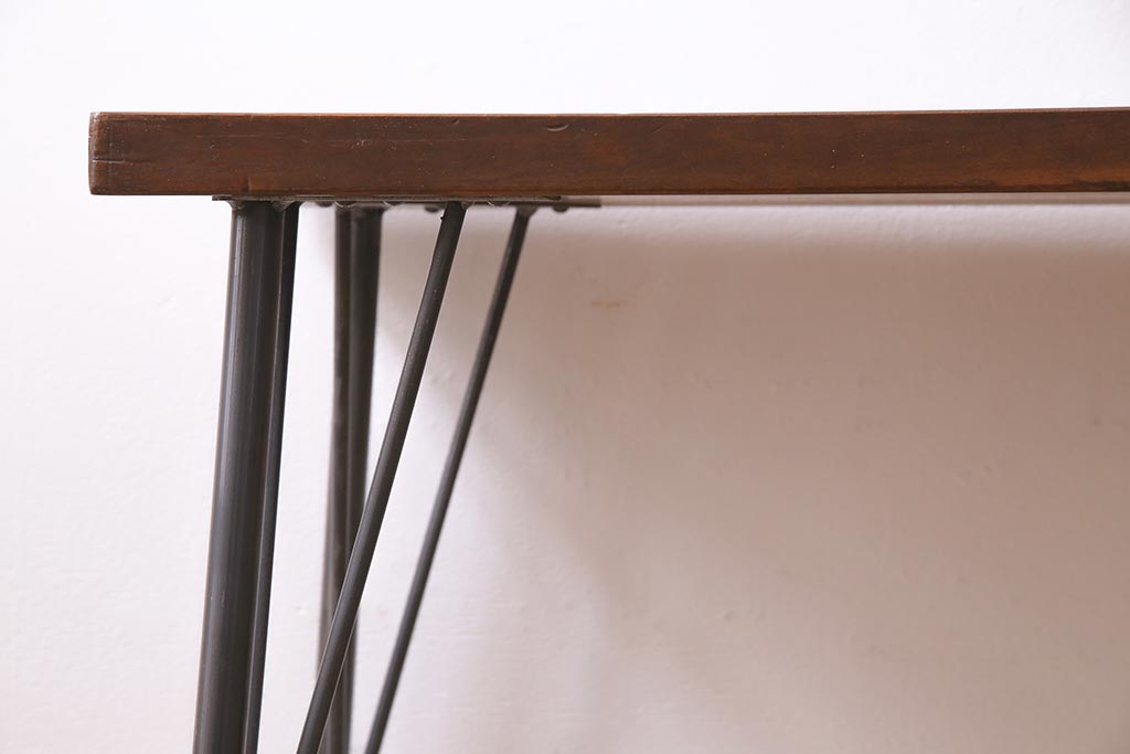 ビンテージ家具　和製　昭和中期　ヒノキ一枚板　古材を活かした鉄脚テーブル(作業台、アイアンテーブル、コンソールテーブル)(R-045001)