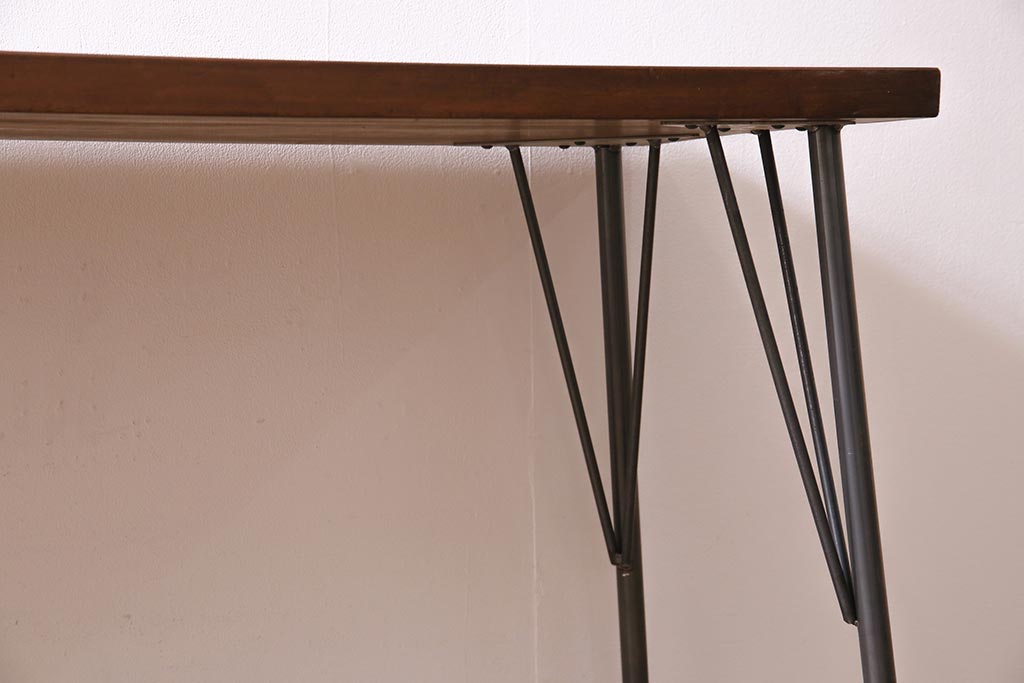 ビンテージ家具　和製　昭和中期　ヒノキ一枚板　古材を活かした鉄脚テーブル(作業台、アイアンテーブル、コンソールテーブル)(R-045001)