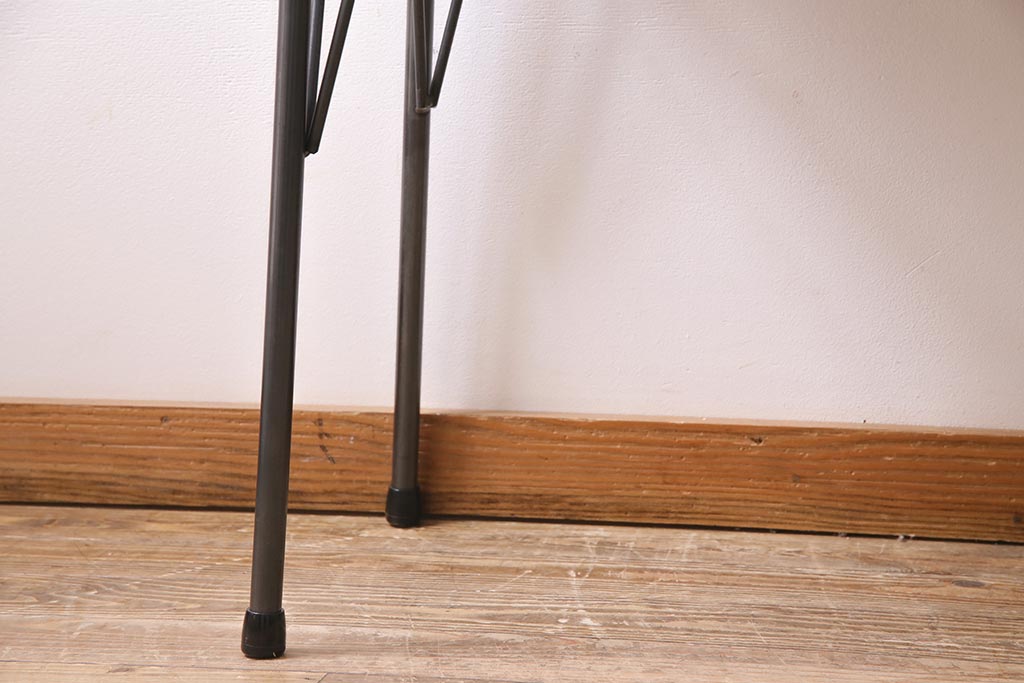 ビンテージ家具　和製　昭和中期　ヒノキ一枚板　古材を活かした鉄脚テーブル(作業台、アイアンテーブル、コンソールテーブル)(R-045001)