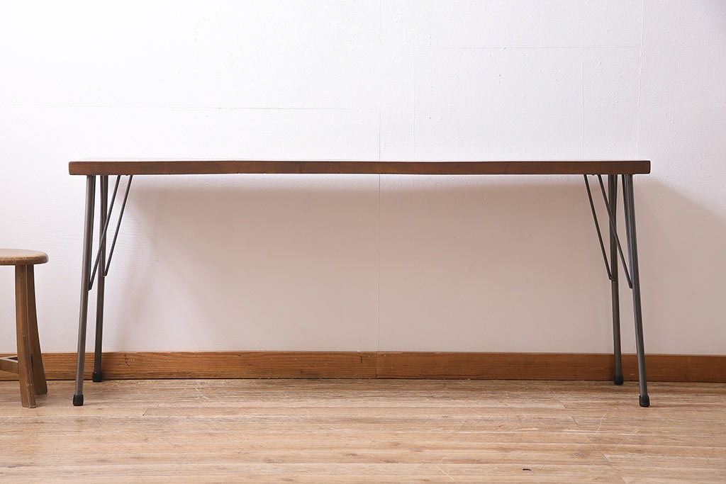 アンティーク家具　古材一枚板リメイク　朴の木材を活かしたシンプルな鉄脚テーブル(コンソールテーブル)(R-045023)