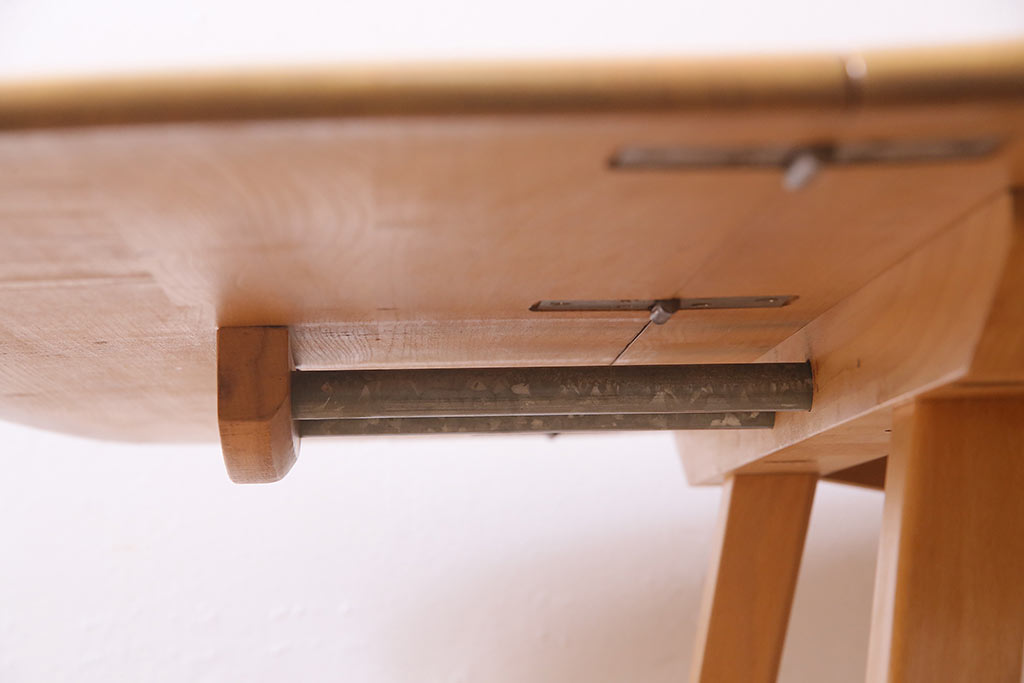 ヴィンテージ家具　イギリスビンテージ　ERCOL(アーコール)　エルム材　スクエアドロップリーフテーブル(バタフライテーブル)(R-045030)