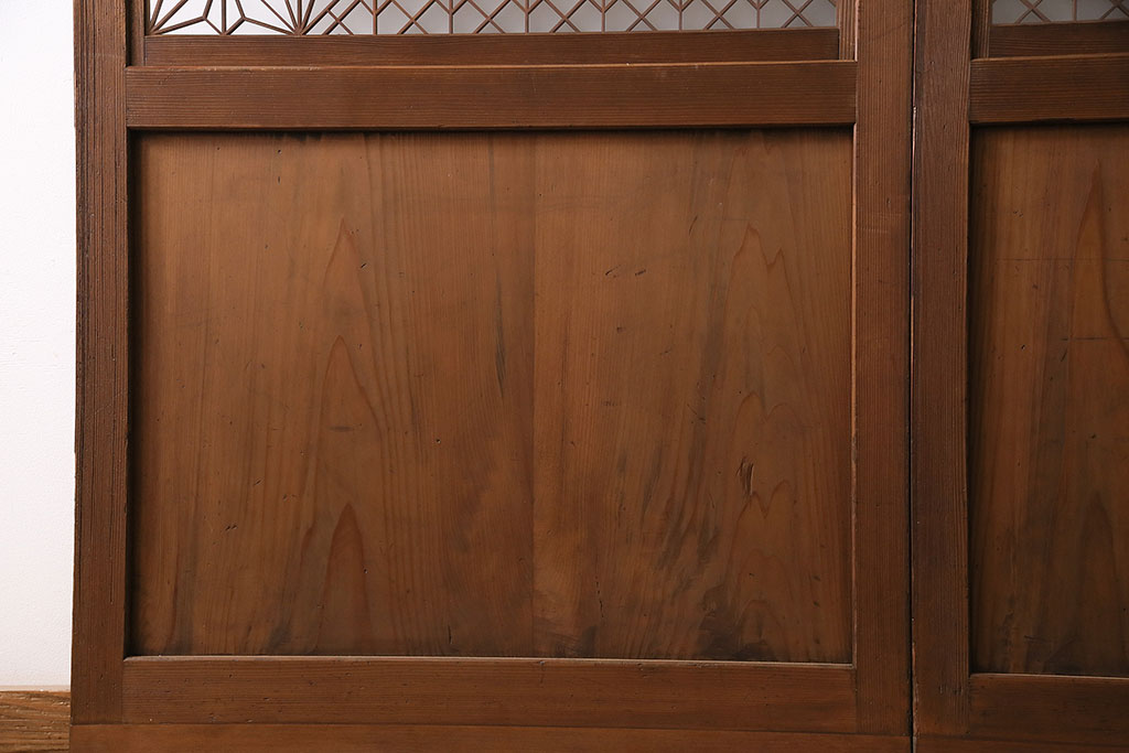 【セミオーダー家具実例】アンティークの組子帯戸2枚をリサイズ。上下に新材を足して高さ調整。幅もご希望通りに縮小。色合いはほとんど変えずに綺麗に仕上げました。(引き戸、建具)