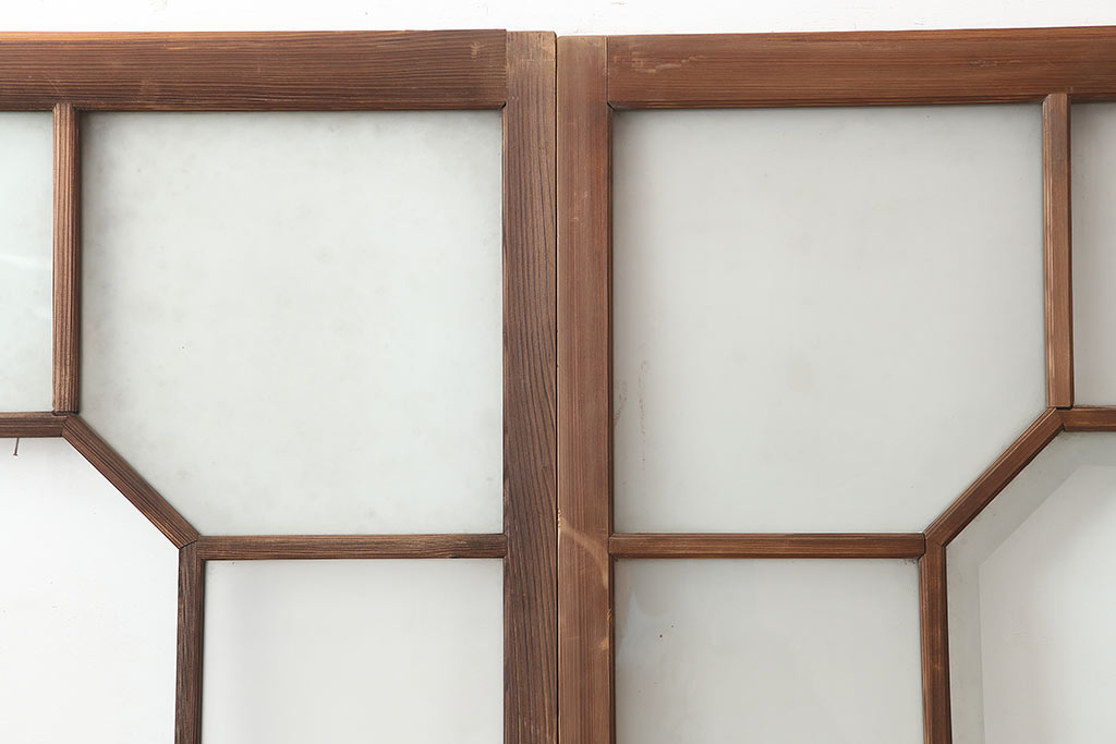 アンティーク建具　大正昭和初期　大振り　存在感のある大きさとデザインが魅力のガラス戸2枚セット(引き戸)(R-045033)