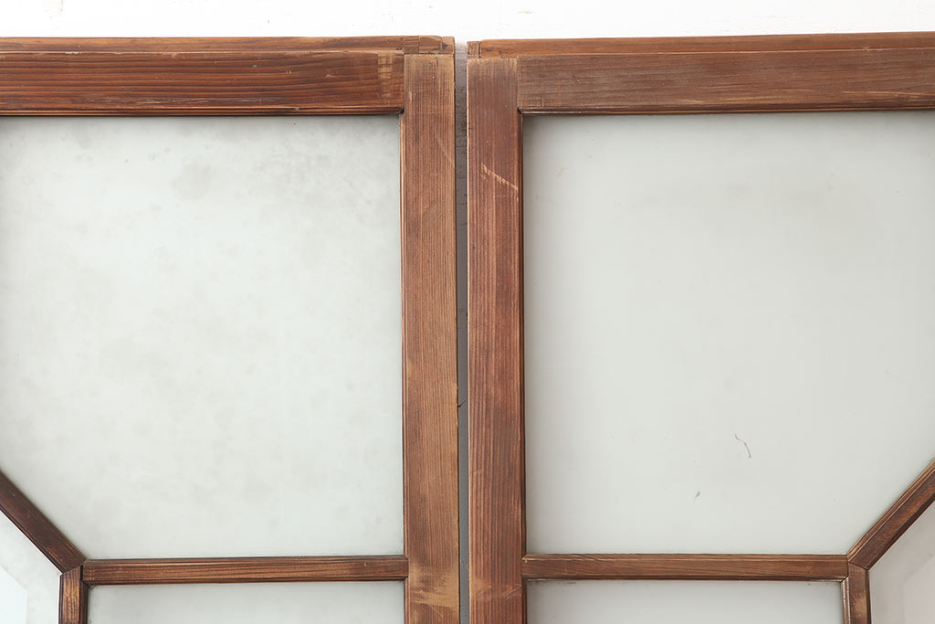 アンティーク建具　大正昭和初期　大振り　存在感のある大きさとデザインが魅力のガラス戸2枚セット(引き戸)(R-045035)