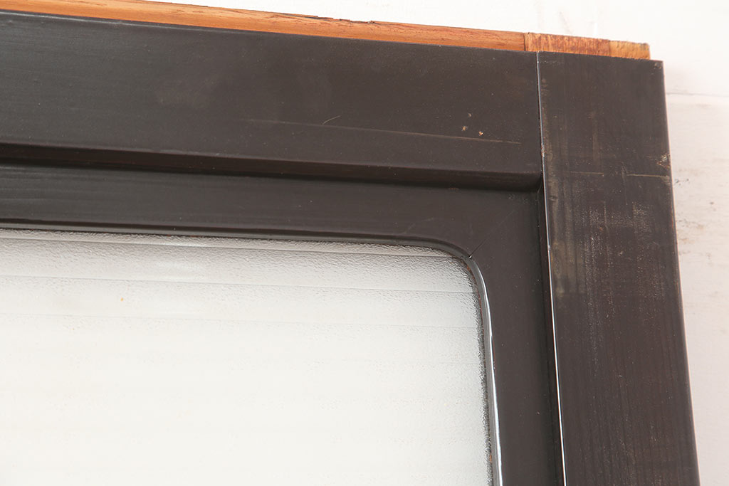 アンティーク建具　石川県産　総漆塗り　浮造り仕上げ　バイカラーが目を引く上品なガラス戸2枚セット(引き戸、建具)(R-045044)