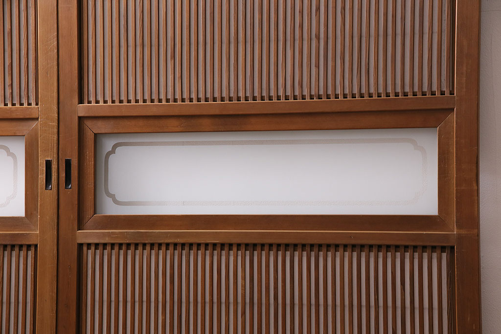 【セミオーダー家具実例】昭和中期の裏障子付き格子戸2枚に高品質リペアを施しました。平型の戸車を取り付け、現状の色味を活かして着色、ワックスで仕上げました。(引き戸、建具)