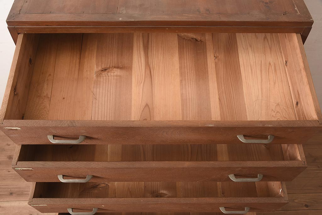 アンティーク家具　昭和中期　前面栗材　シンプルなつくりの6段チェスト(引き出し、和タンス)(R-045087)