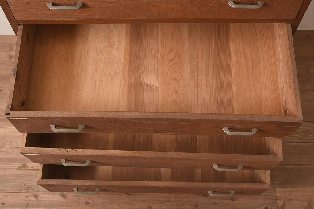 アンティーク家具　昭和中期　前面栗材　シンプルなつくりの6段チェスト(引き出し、和タンス)(R-045087)