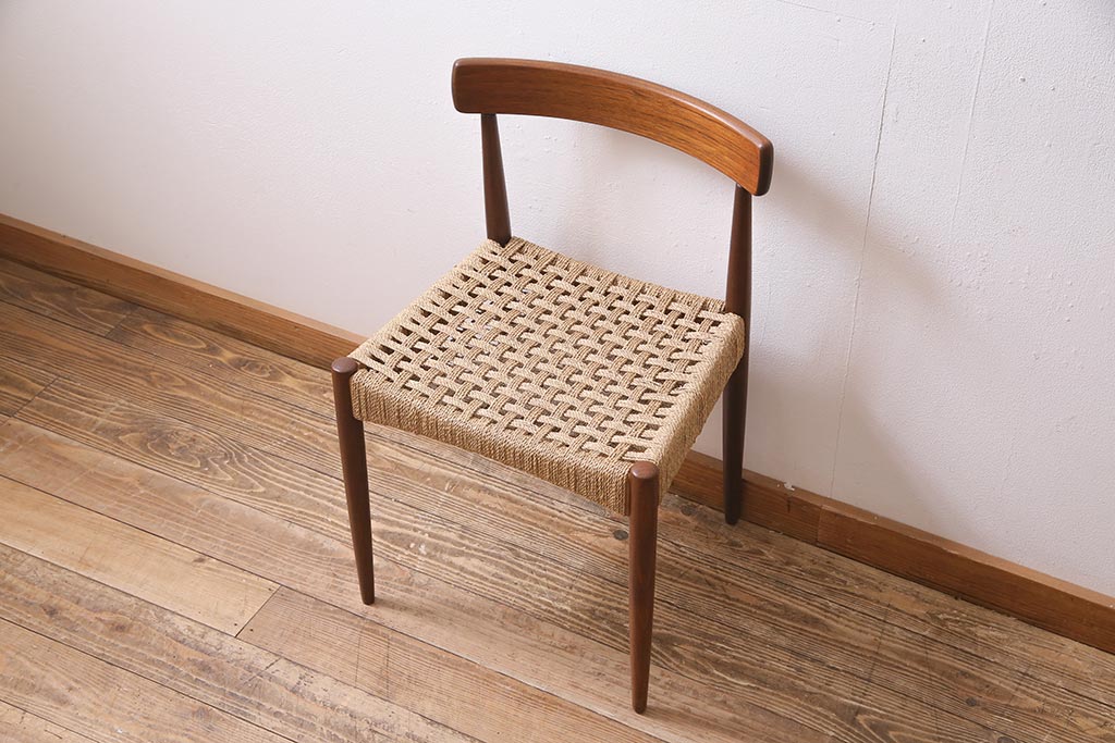ヴィンテージ家具　北欧ビンテージ　チーク材　丁寧に編み込まれた座面が魅力のダイニングチェア(椅子、デスクチェア)(R-045091)