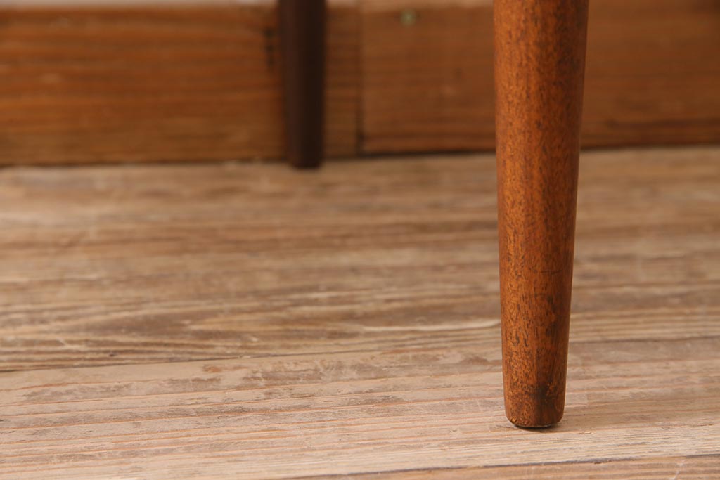 ヴィンテージ家具　北欧ビンテージ　チーク材　丁寧に編み込まれた座面が魅力のダイニングチェア(椅子、デスクチェア)(R-045091)
