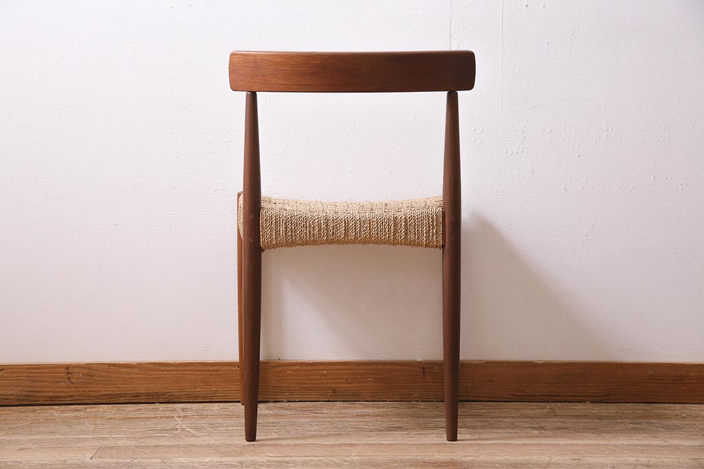 ヴィンテージ家具　北欧ビンテージ　チーク材　丁寧に編み込まれた座面が魅力のダイニングチェア(椅子、デスクチェア)(R-045092)