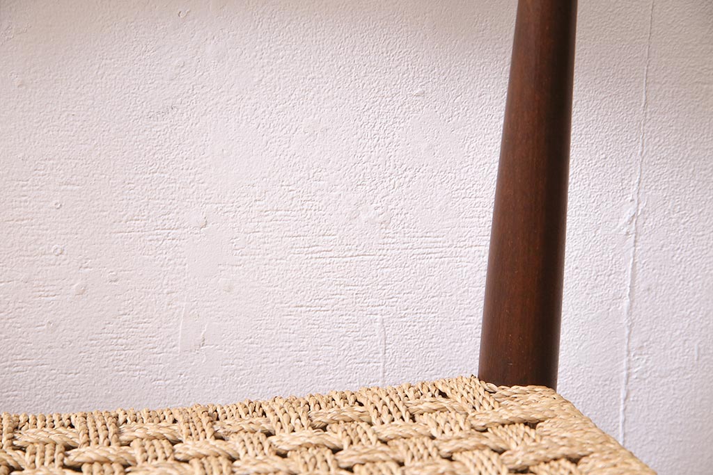 ヴィンテージ家具　北欧ビンテージ　チーク材　丁寧に編み込まれた座面が魅力のダイニングチェア(椅子、デスクチェア)(R-045093)