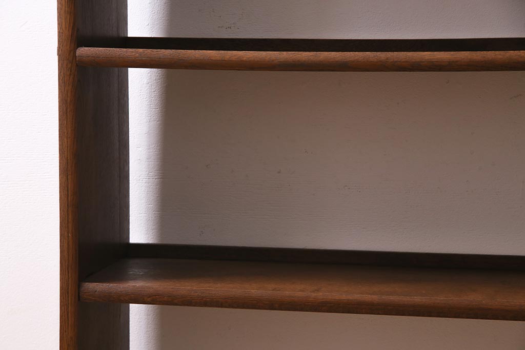 アンティーク家具　昭和レトロ　栓材　楔式　透かしがおしゃれな本棚(飾り棚、シェルフ)(R-045134)