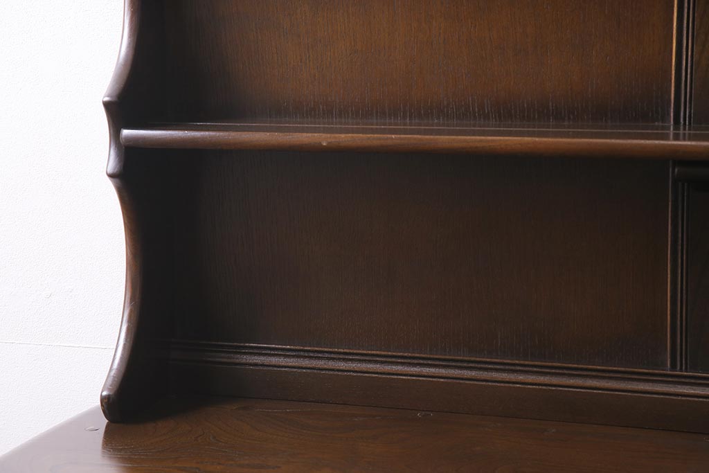 ヴィンテージ家具　イギリスビンテージ　ERCOL(アーコール)　Old Colonial(オールドコロニアル)　気品と風格が漂うカップボード(本棚、ブックシェルフ、食器棚)(R-045136)