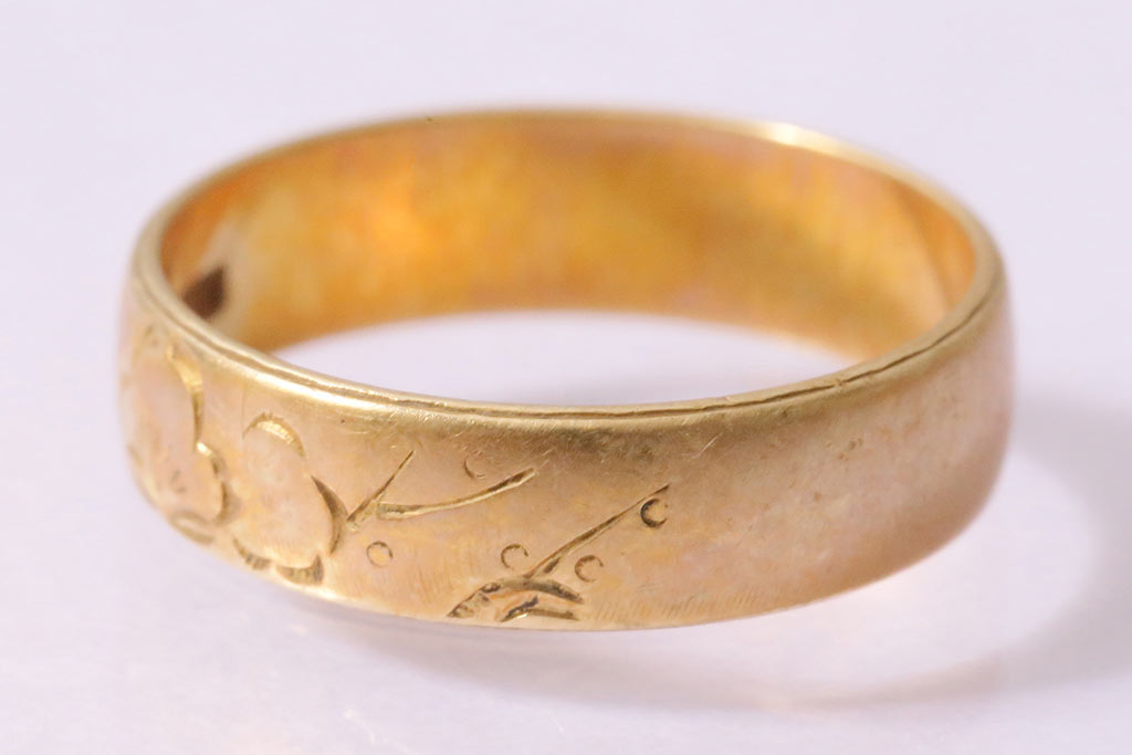 ヴィンテージアクセサリー　K18　ゴールド　梅の図が刻まれたリング(指輪、ビンテージ)(R-045385)