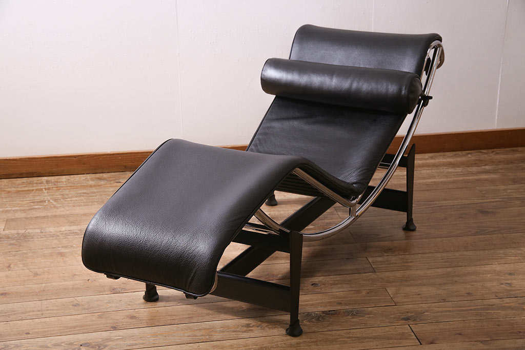 中古　Cassina(カッシーナ)　Le Corbusier(ル・コルビュジエ)　LC4　シェーズロング(寝椅子、タグ付き)(定価約82万)(R-045410)