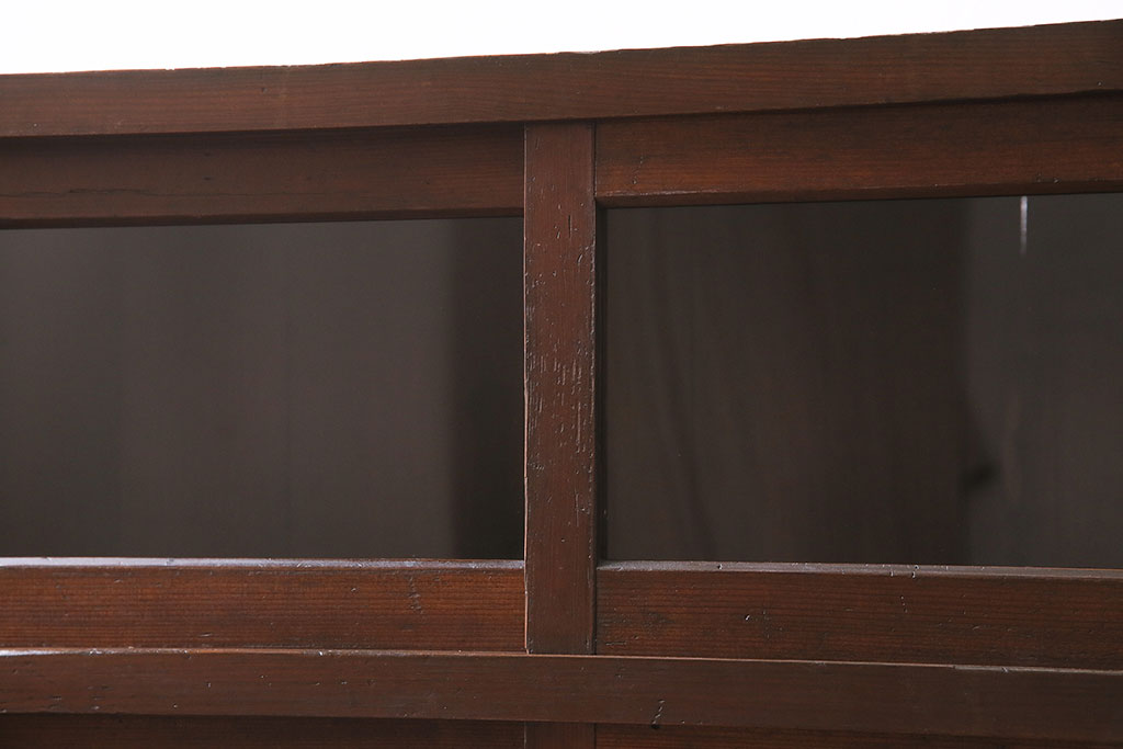 アンティーク家具　昭和初期　前面ケヤキ・ヒノキ材　組子格子が美しい水屋箪笥(収納棚、食器棚)(R-045420)