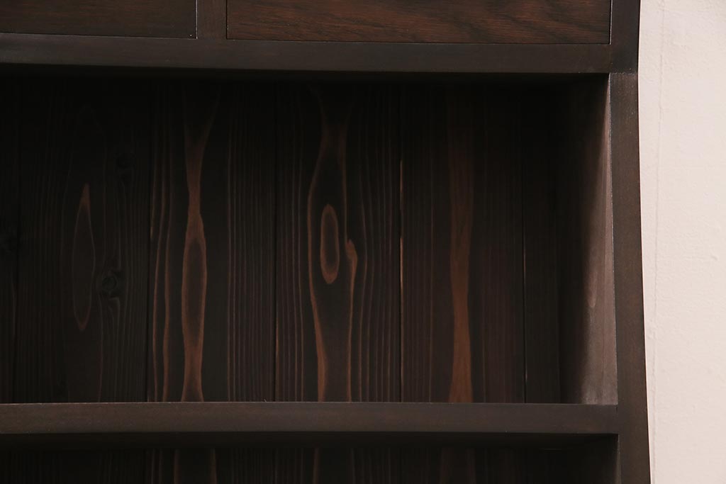 カタログ掲載品　ラフジュ工房オリジナル　無垢材使用　シンプルで使い勝手の良いレトロな薄型ブックシェルフ(収納棚、本棚、ウッドシェルフ)(R-045533)