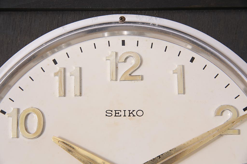 アンティーク時計　昭和レトロ　SEIKO(セイコー)　30DAY　電池式　金色の文字がお洒落な柱時計(掛け時計)(R-045565)