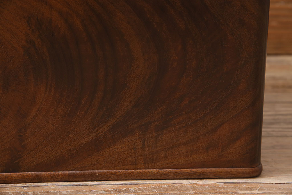 アンティーク雑貨　昭和初期　指物家具　桑材　美しい木目の角火鉢(木製火鉢、箱火鉢)(R-045620)
