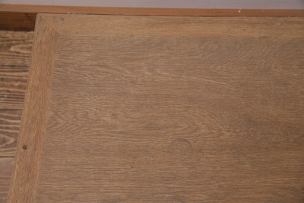 アンティーク家具　昭和初期　ストリップド(剥離)　ナラ材・天板突き板　素朴な木味が魅力のレトロな文机(ローテーブル)(R-045640)