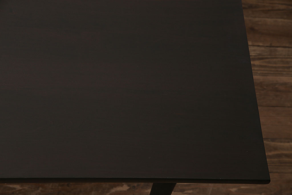 ビンテージ家具　松本民芸家具　モダンなデザインの棚付きダイニングテーブル(食卓)(R-045645)